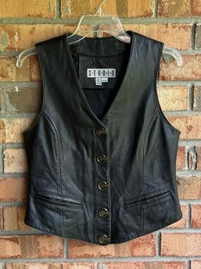 Vintage Siena Studio Black Leather Vest with Pockets Metal Grommet Button Front